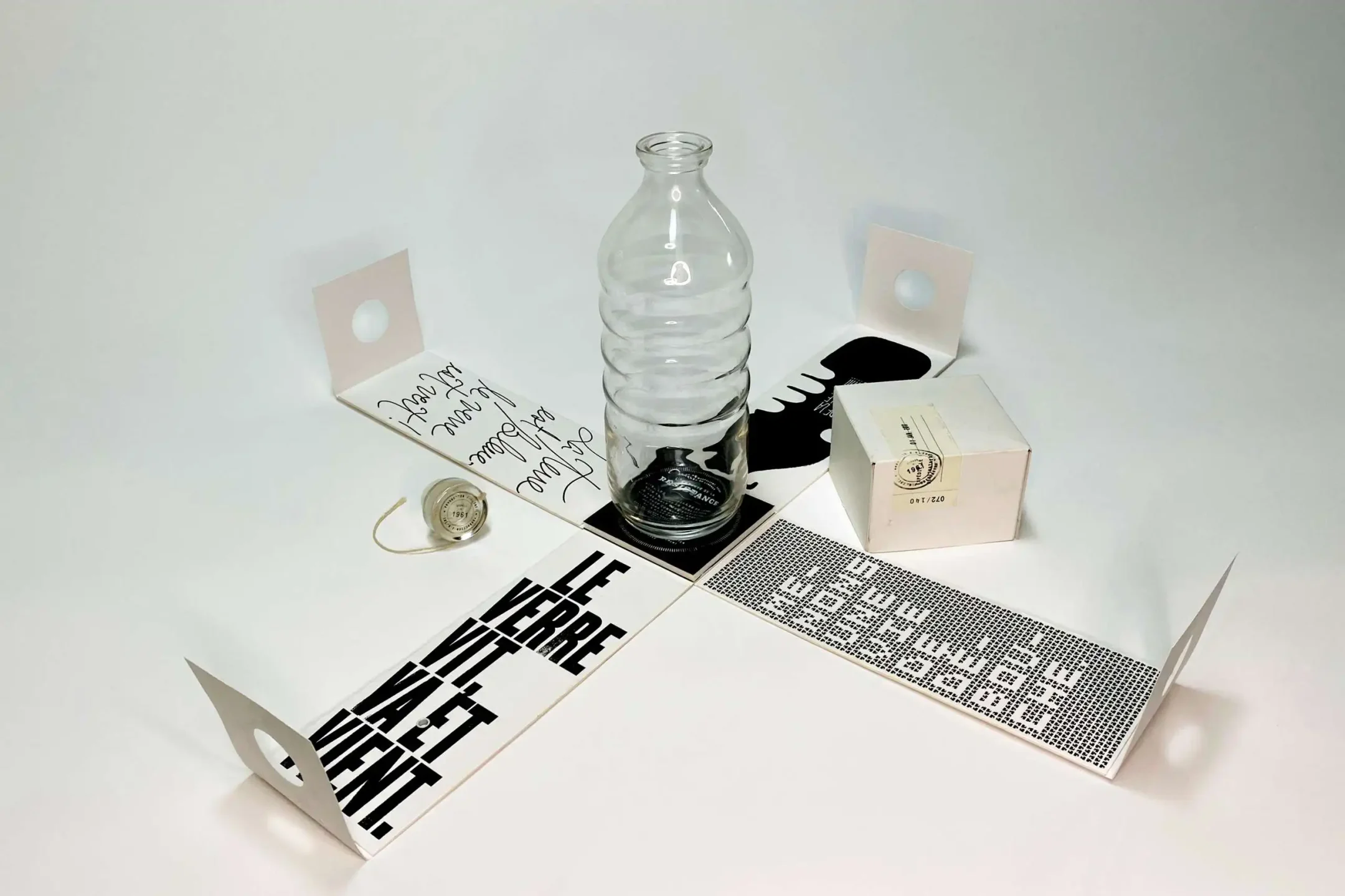 Printed presentation box for a bottle