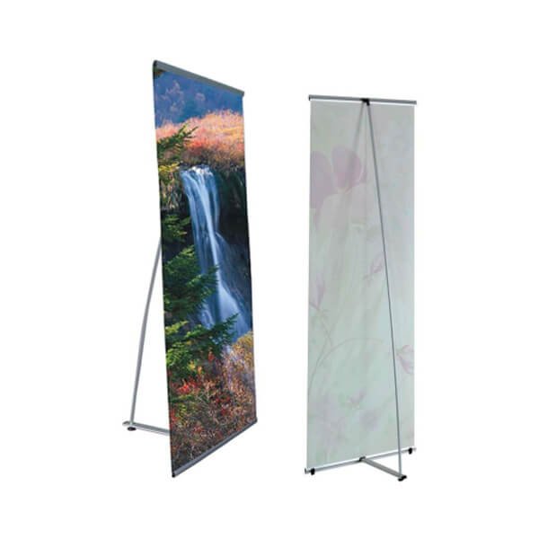 Photo de la structure fixe L Bannière pour les kiosques d'expositions de Production JG