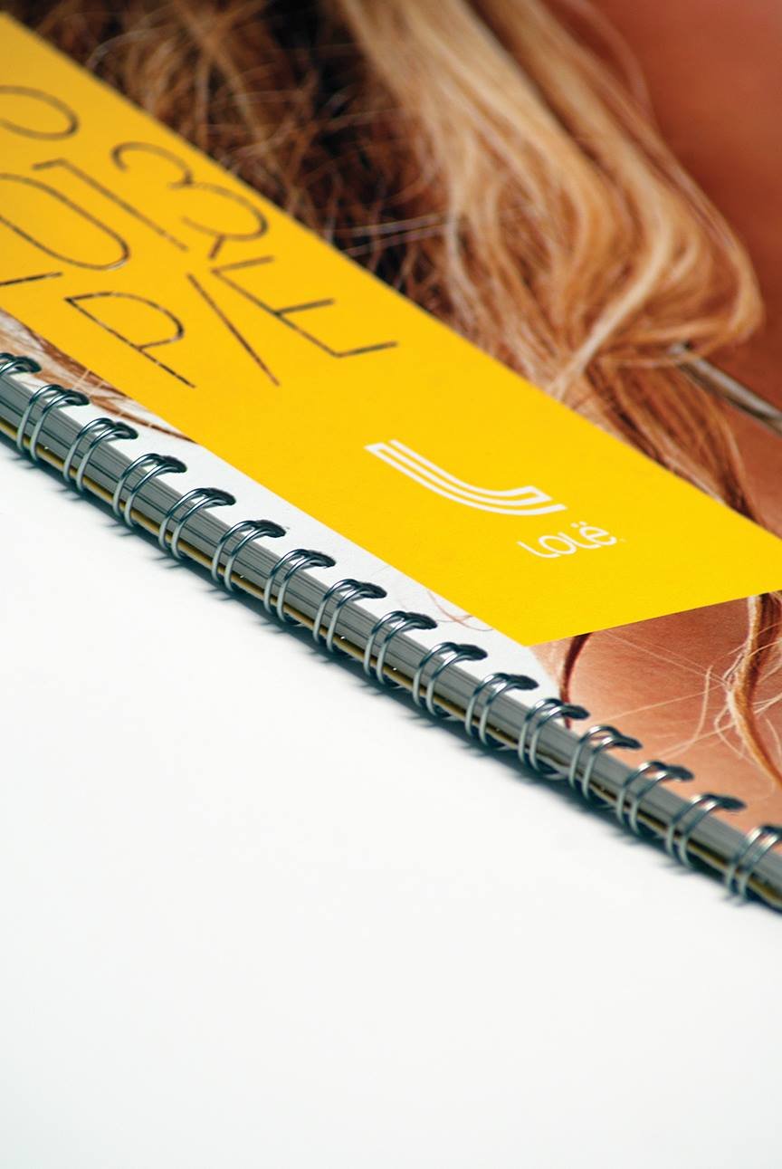 Image de reliure wire'o